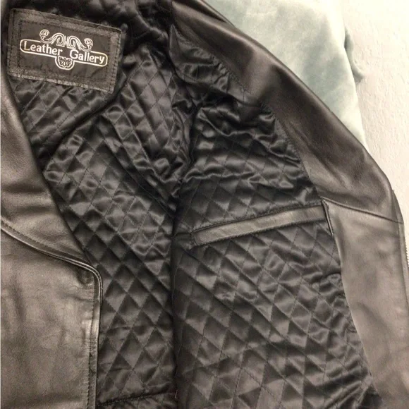 Classic Black Leather Biker Jacket - Picture 4 of 15